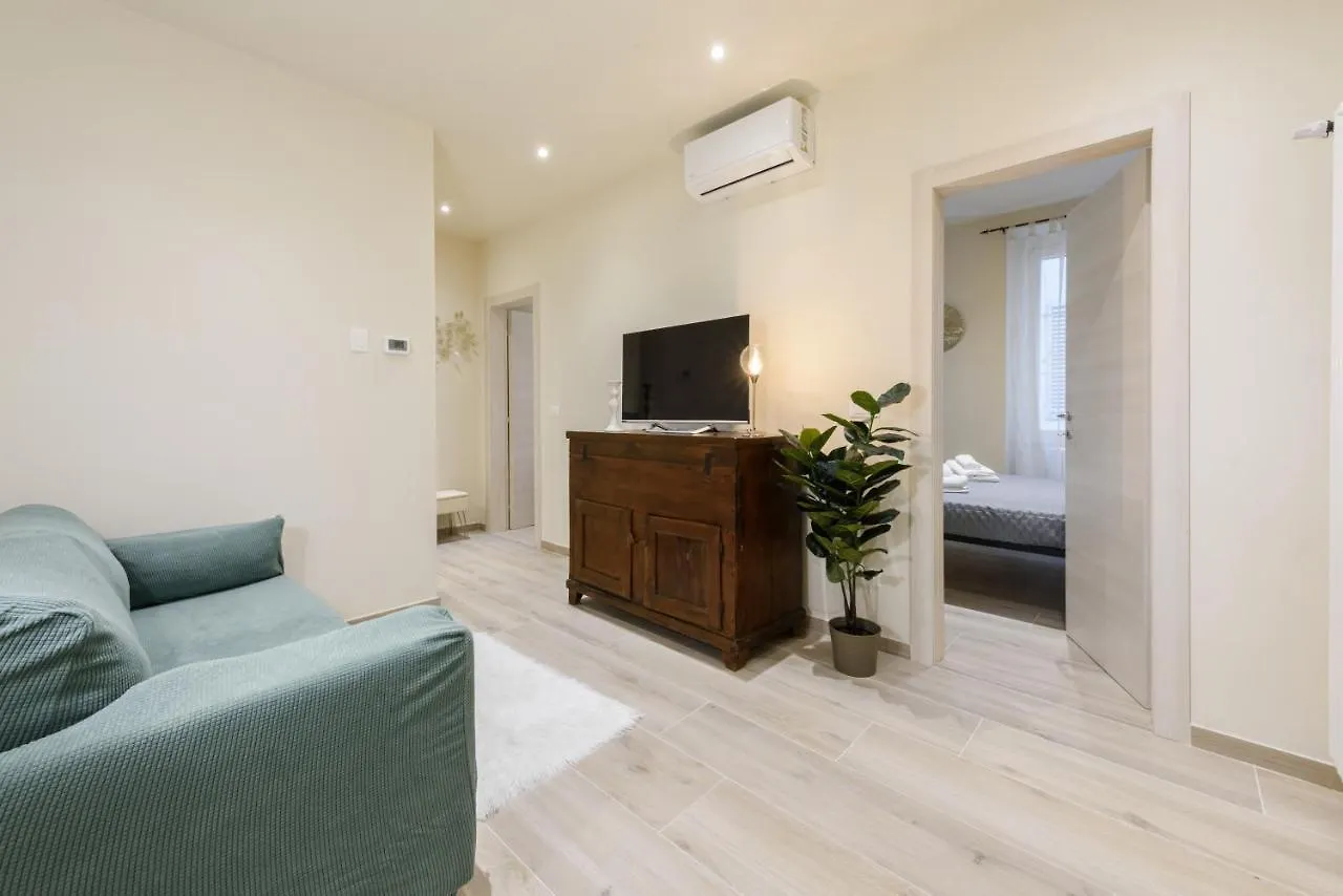 Tripoli By Mmega Apartman Firenze