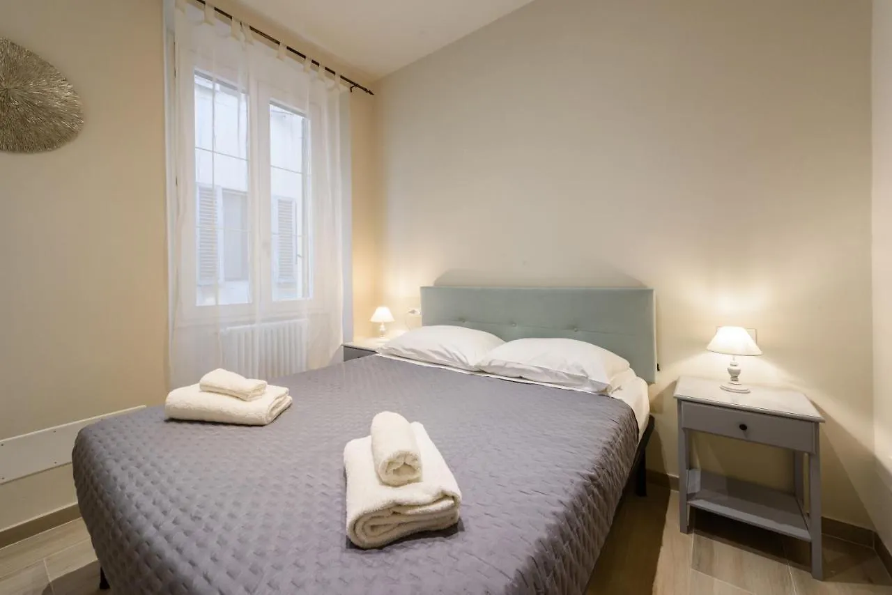 Tripoli By Mmega Apartment Florence